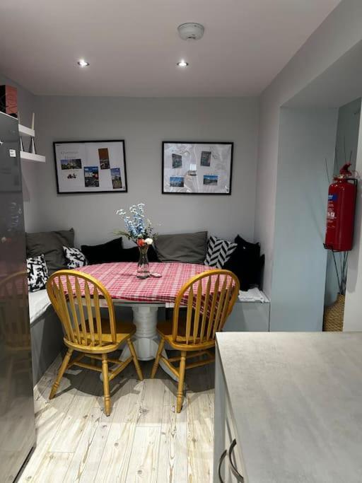 15 Min Drive To Airport 20 Min To Loch Lomond And City Center Old Kilpatrick Exteriér fotografie